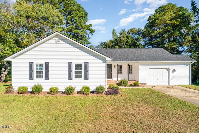 110 Rose Cir, Dunn, NC 28334