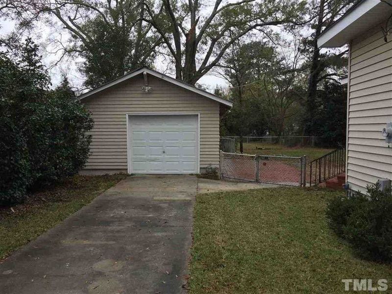 110 E Rose St, Smithfield, NC 27577