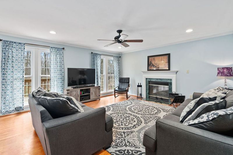 110 Rushingwater Dr, Cary, NC 27513
