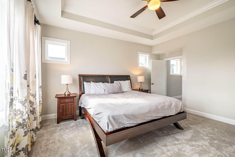 110 Salt Cedar Ln, Chapel Hill, NC 27516
