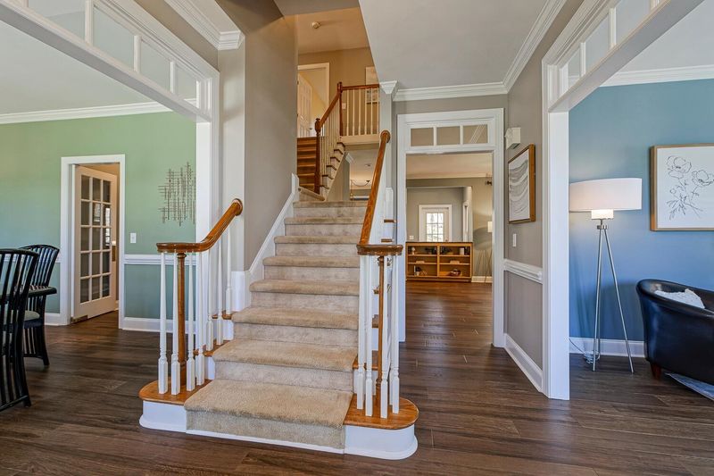 110 Scots Cove Ln, Cary, NC 27518