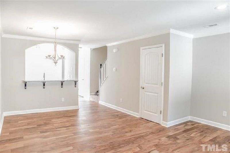 110 St Andrews Ln, Chapel Hill, NC 27517