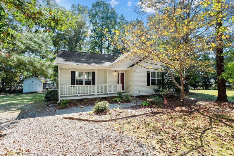 110 Stoneview Cir, Smithfield, NC 27577
