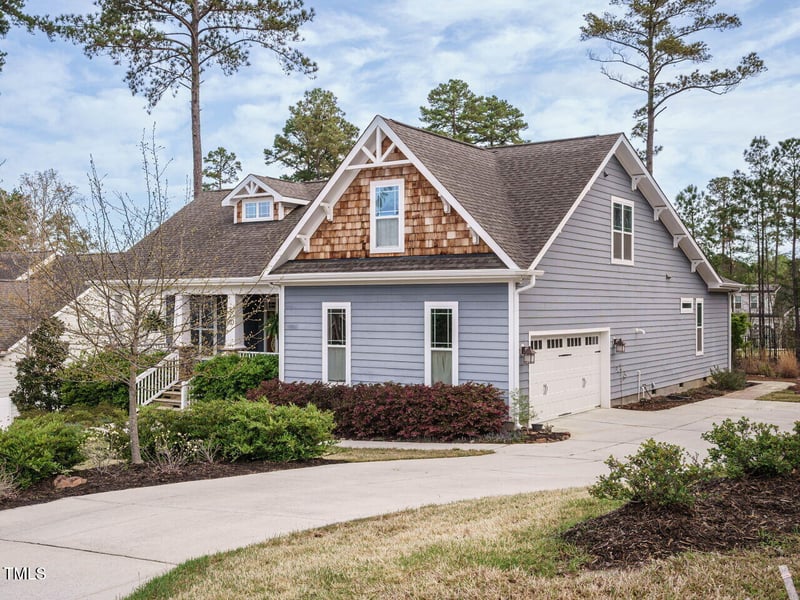 110 Streamside Dr, Sanford, NC 27330