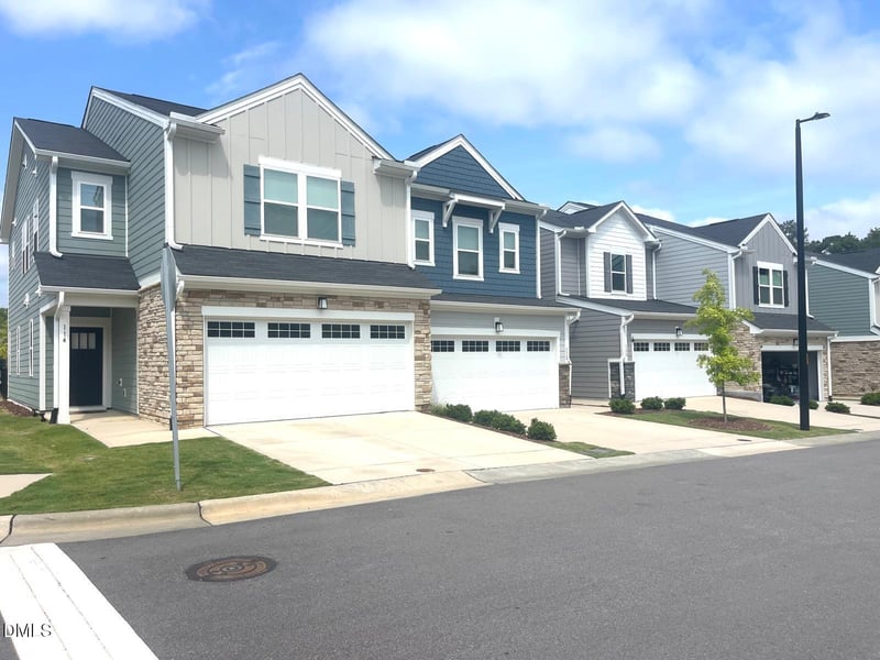 110 Sydney Harbor St, Chapel Hill, NC 27516