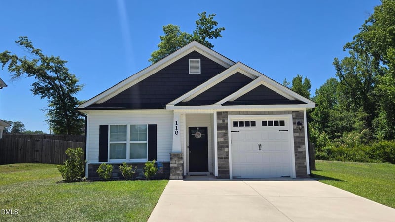 110 Toppin Ct, Sanford, NC 27332