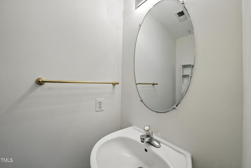 110 Virens Dr, Cary, NC 27511