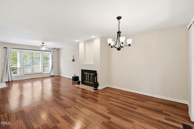 110 Virginia Pl, Cary, NC 27513