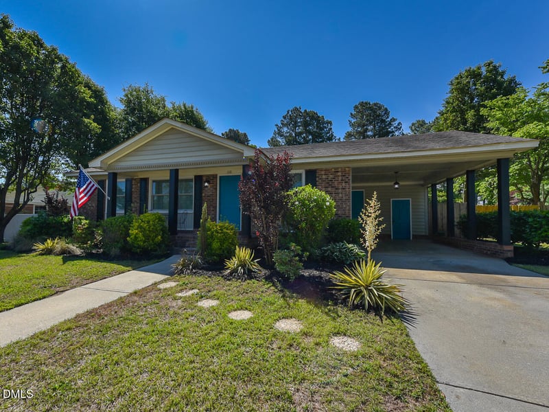110 Westfield Dr, Dunn, NC 28334