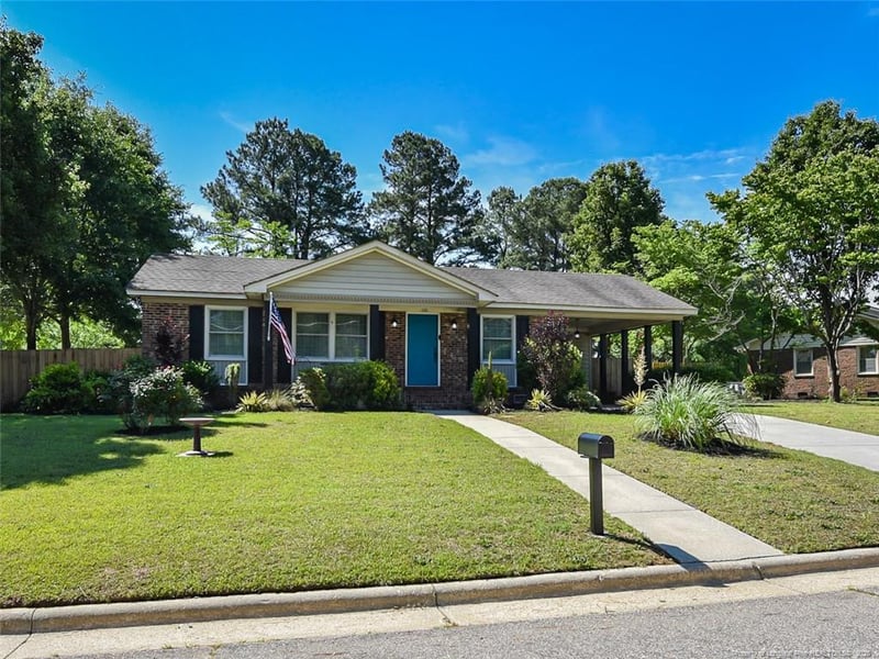 110 Westfield Dr, Dunn, NC 28334