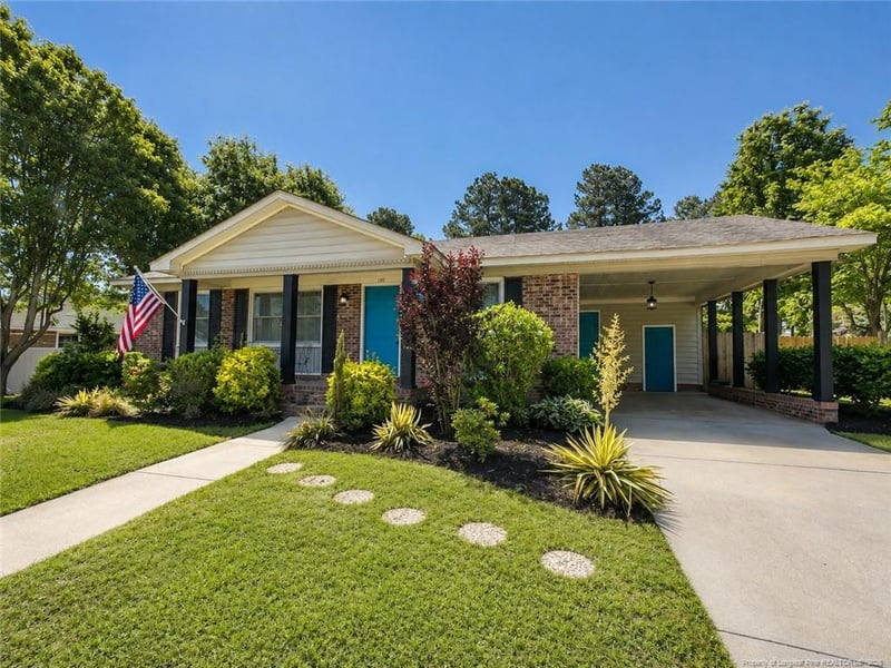 110 Westfield Dr, Dunn, NC 28334