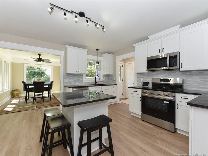 110 Westfield Dr, Dunn, NC 28334