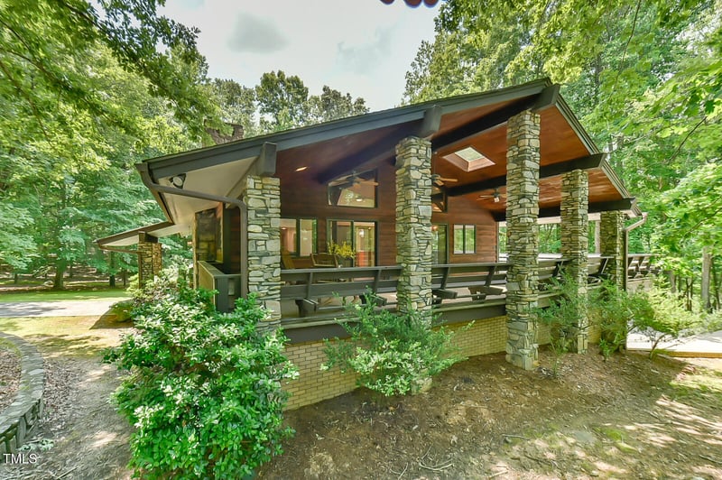 110 Wolfs Trl, Chapel Hill, NC 27516