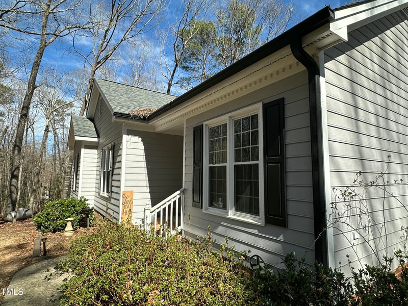 110 Woodland Ridge Dr, Fuquay Varina, NC 27526