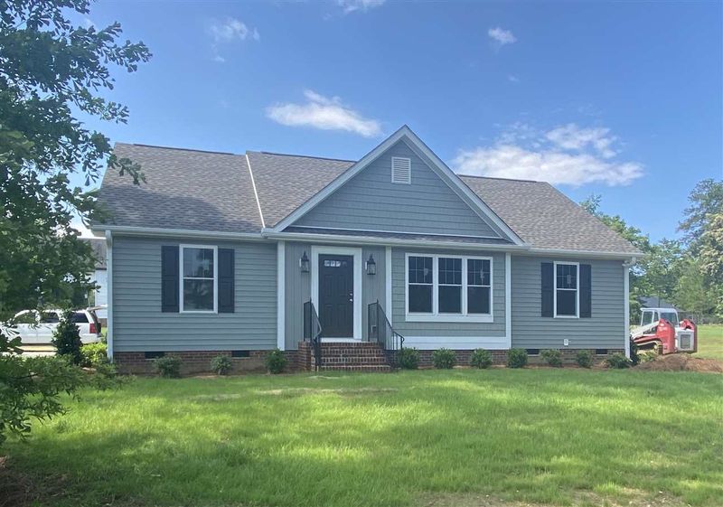 1100 S 12th St, Lillington, NC 27456
