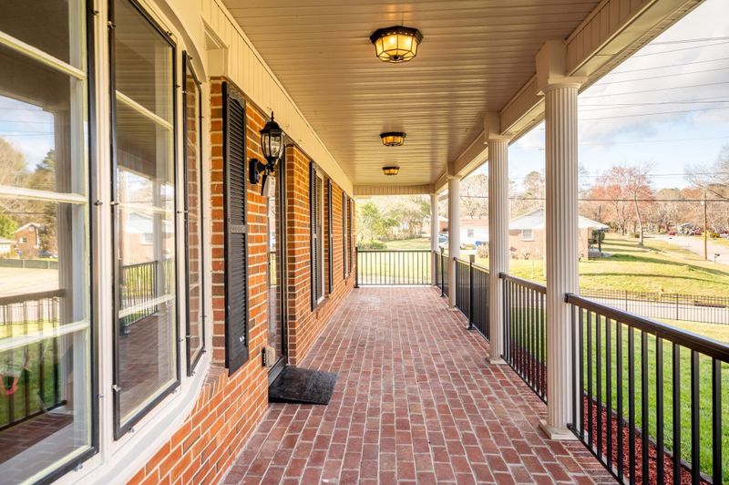 1100 Carlisle St, Raleigh, NC 27610