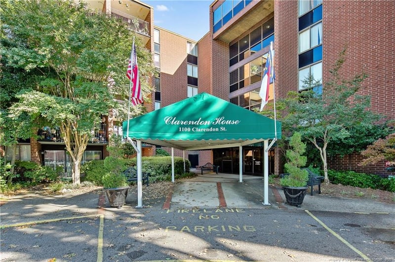 1100 Clarendon St #202, Fayetteville, NC 28305
