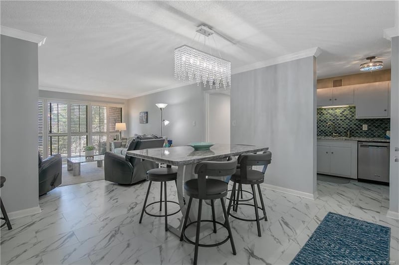 1100 Clarendon St #202, Fayetteville, NC 28305