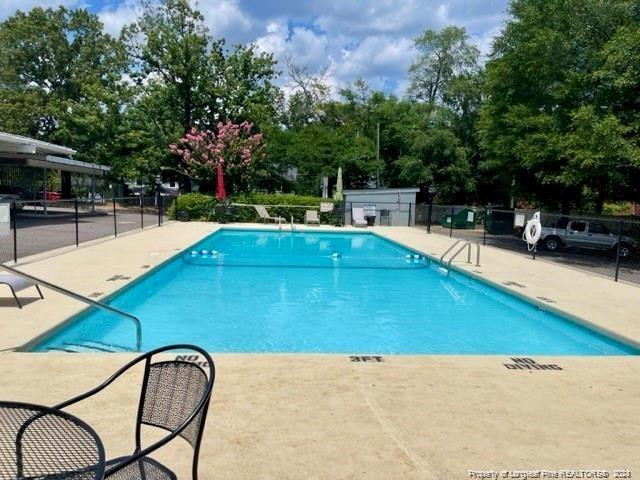 1100 Clarendon St #206, Fayetteville, NC 28305