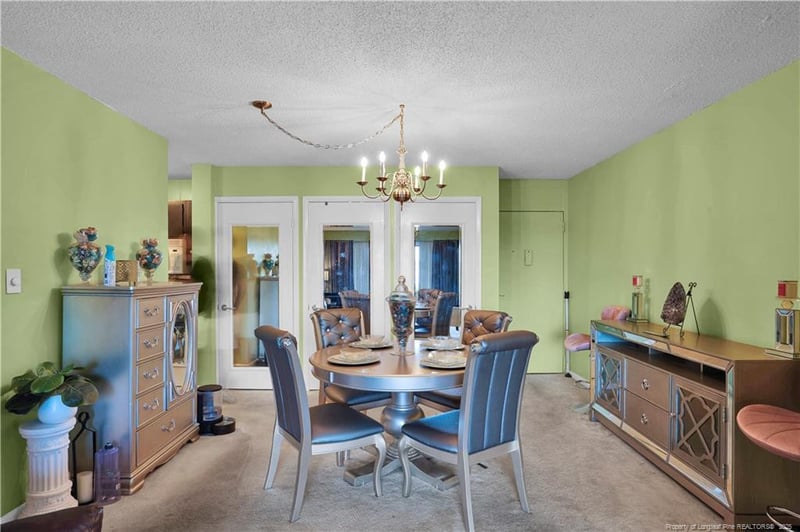 1100 Clarendon St #504, Fayetteville, NC 28305