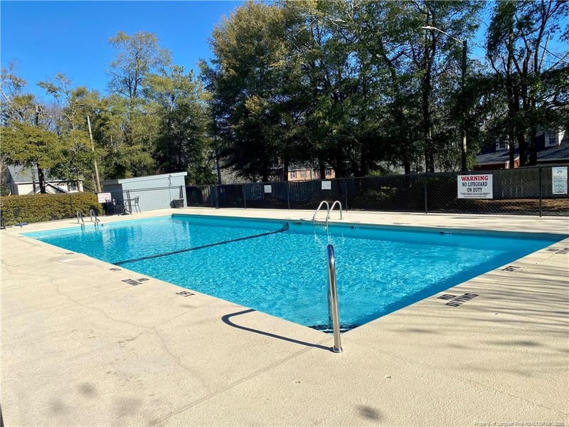 1100 Clarendon St #601, Fayetteville, NC 28305