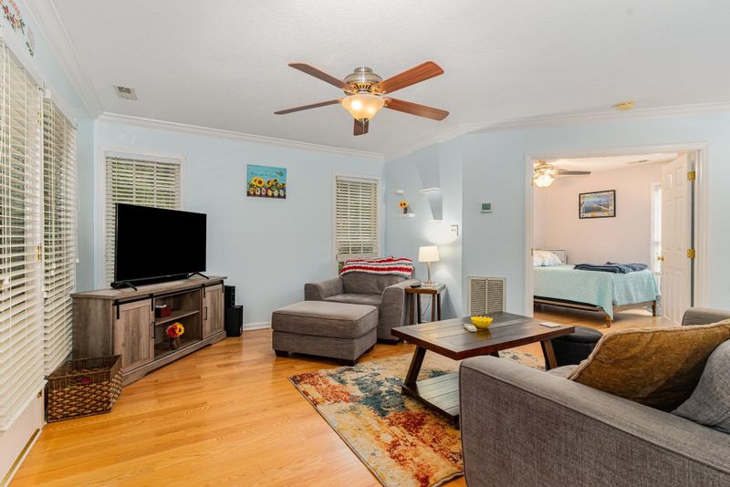 1100 Cotswold Ct, Raleigh, NC 27609