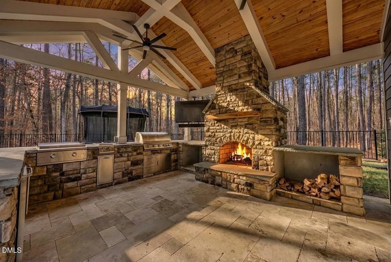 1100 Evensong Ct, Youngsville, NC 27596