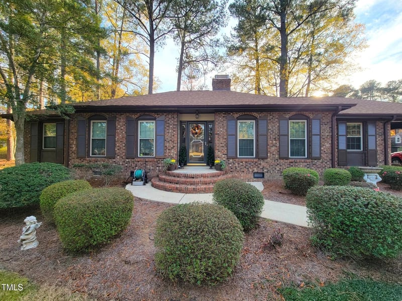 1100 Knollwood Dr, Apex, NC 27502