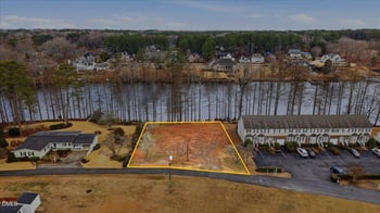 1100 Lakeside Dr, Four Oaks, NC 27524