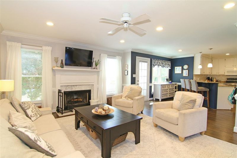 1100 Sanbour Dr, Apex, NC 27502