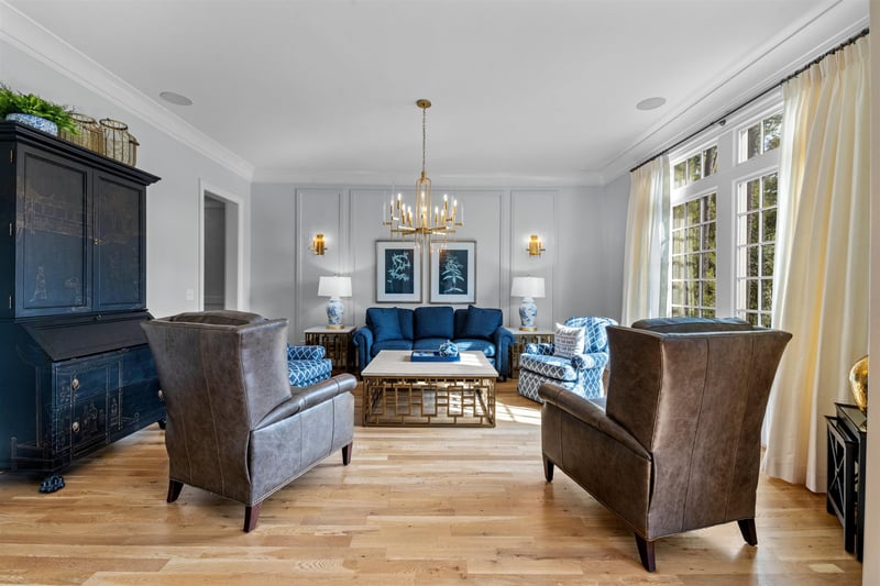 1100 Shadow Lake Dr, Raleigh, NC 27615
