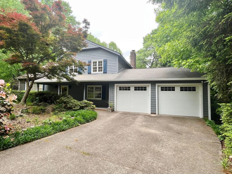1100 Shadyside Dr, Raleigh, NC 27612