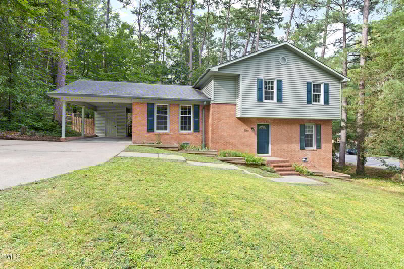 1100 Stonehedge Ave, Durham, NC 27707