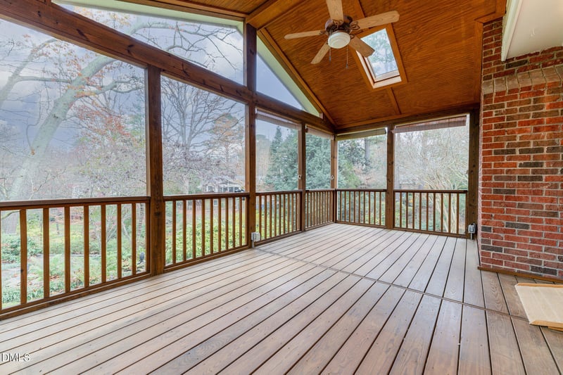 1100 Sudbury Ct, Raleigh, NC 27609