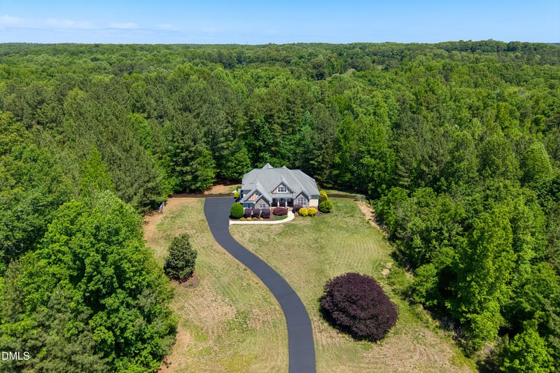 1100 Sweetflag Ln, Hillsborough, NC 27278