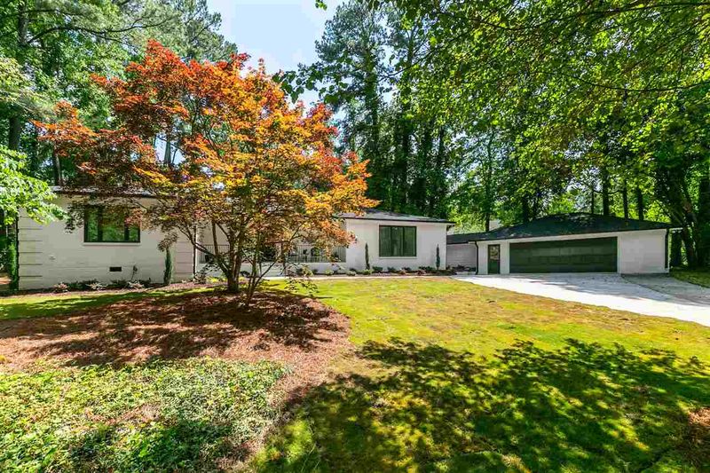 1101 Askham Dr, Cary, NC 27511