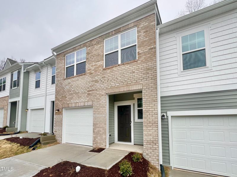 1101 Dakine Dr, Durham, NC 27704