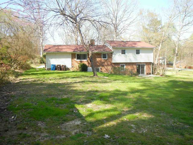 1101 Donphil Rd, Durham, NC 27712