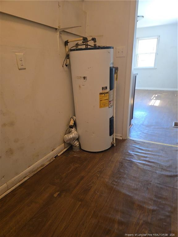 1101 Fontana St, Fayetteville, NC 28301