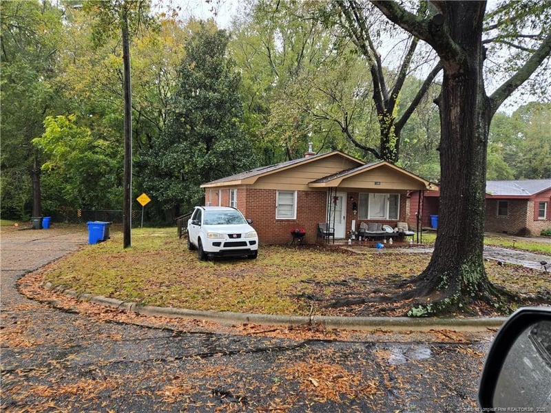 1101 Fontana St, Fayetteville, NC 28301