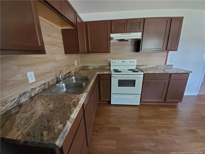 1101 Fontana St, Fayetteville, NC 28301