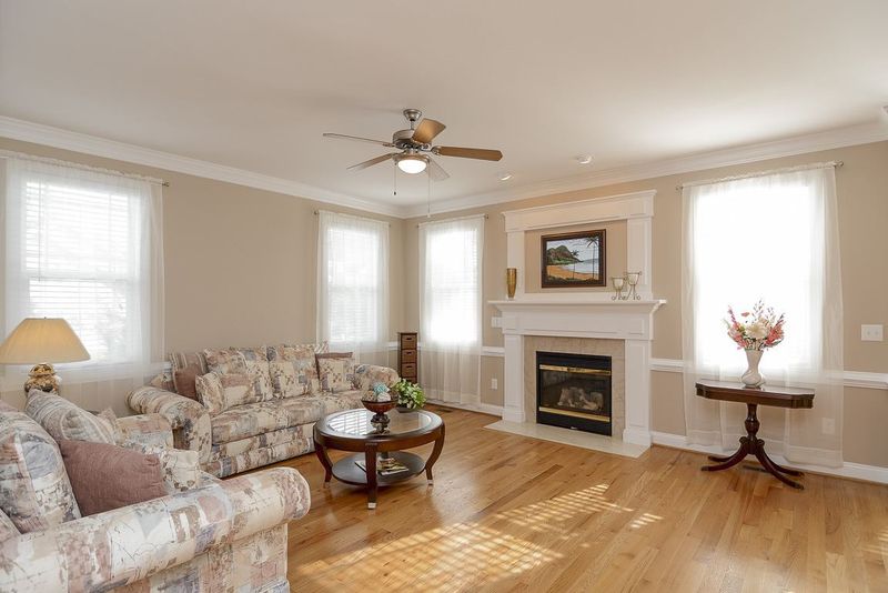 1101 Haughton Green Ct, Apex, NC 27502