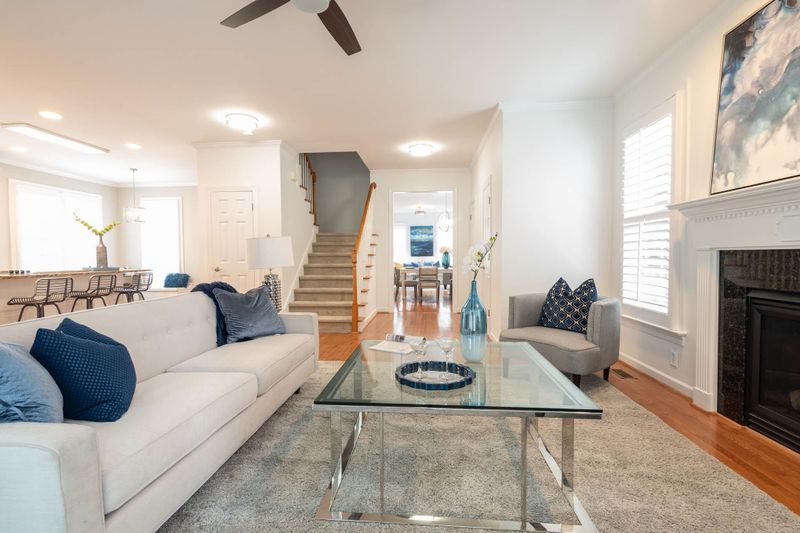1101 Hobson Ct, Raleigh, NC 27607