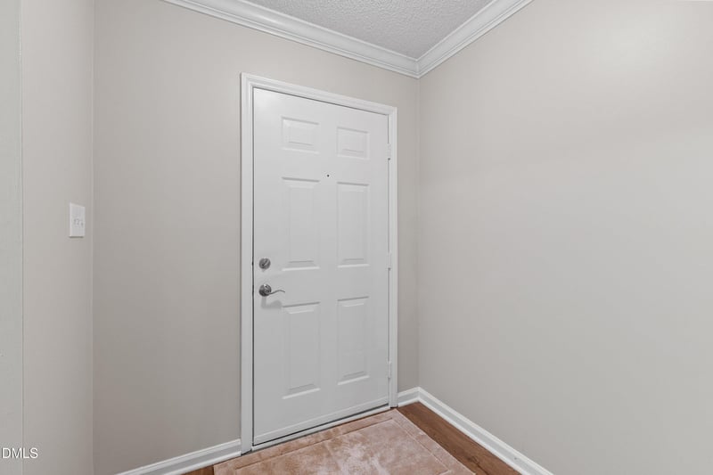 1101 Huntington Park Dr, Morrisville, NC 27560