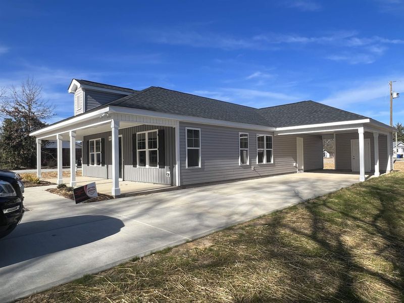1101 E Lizzie St, Selma, NC 27576