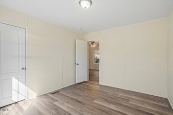 1101 Perry Rd, Zebulon, NC 27597