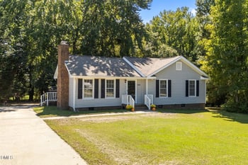 1101 Robinfield Dr, Raleigh, NC 27603