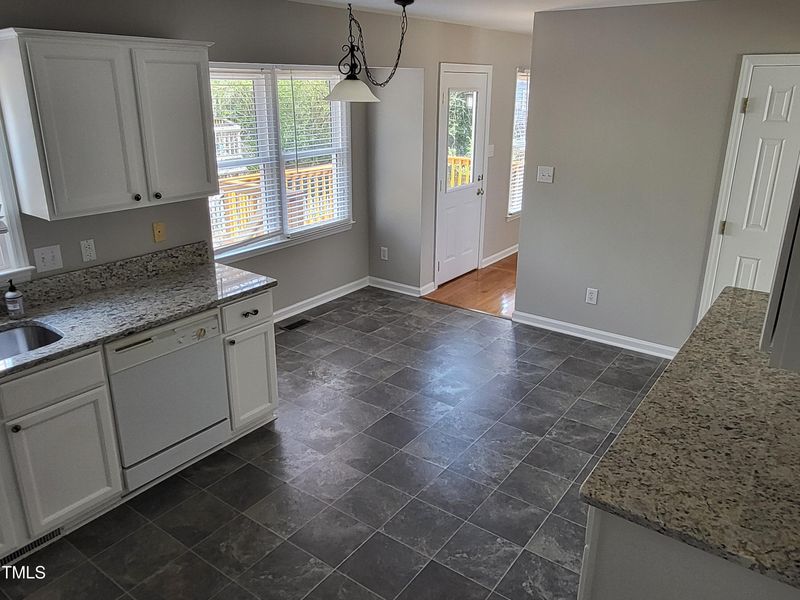 1101 Sheetbend Ln, Raleigh, NC 27606