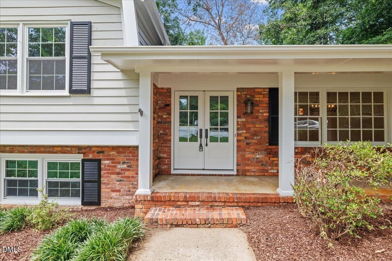 1101 Sudbury Ct, Raleigh, NC 27609