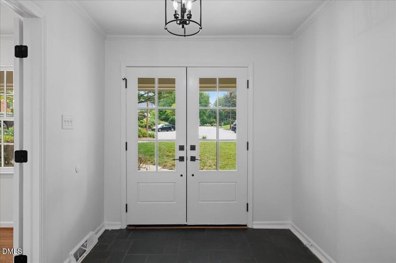 1101 Sudbury Ct, Raleigh, NC 27609